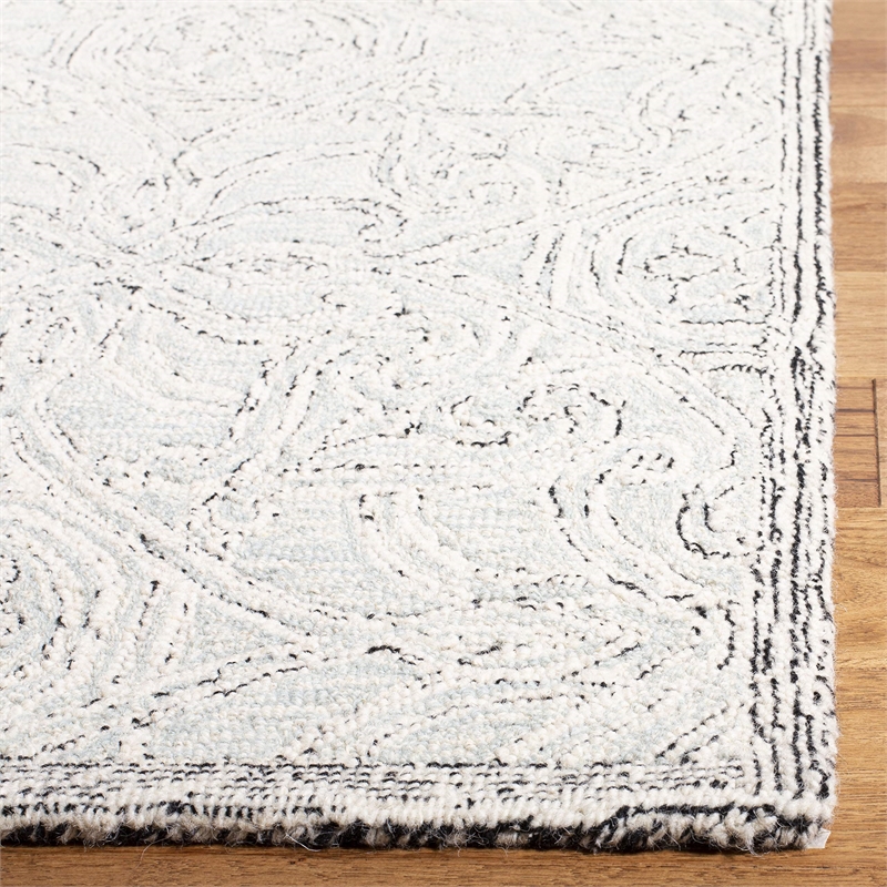 Safavieh Micro-Loop 8' x 10' Hand Tufted Wool Rug in Gray and Ivory