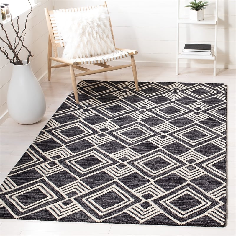 Safavieh Micro-Loop 4' x 6' Hand Tufted Wool Rug in Charcoal and Ivory
