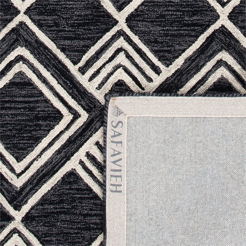 Safavieh Micro-Loop 4' x 6' Hand Tufted Wool Rug in Charcoal and Ivory