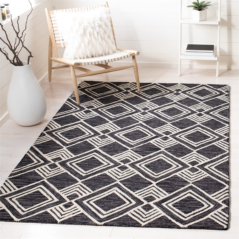 Safavieh Micro-Loop 5' x 8' Hand Tufted Wool Rug in Charcoal and Ivory