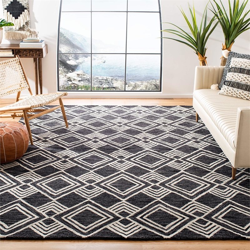Safavieh Micro-Loop 8' x 10' Hand Tufted Wool Rug in Charcoal