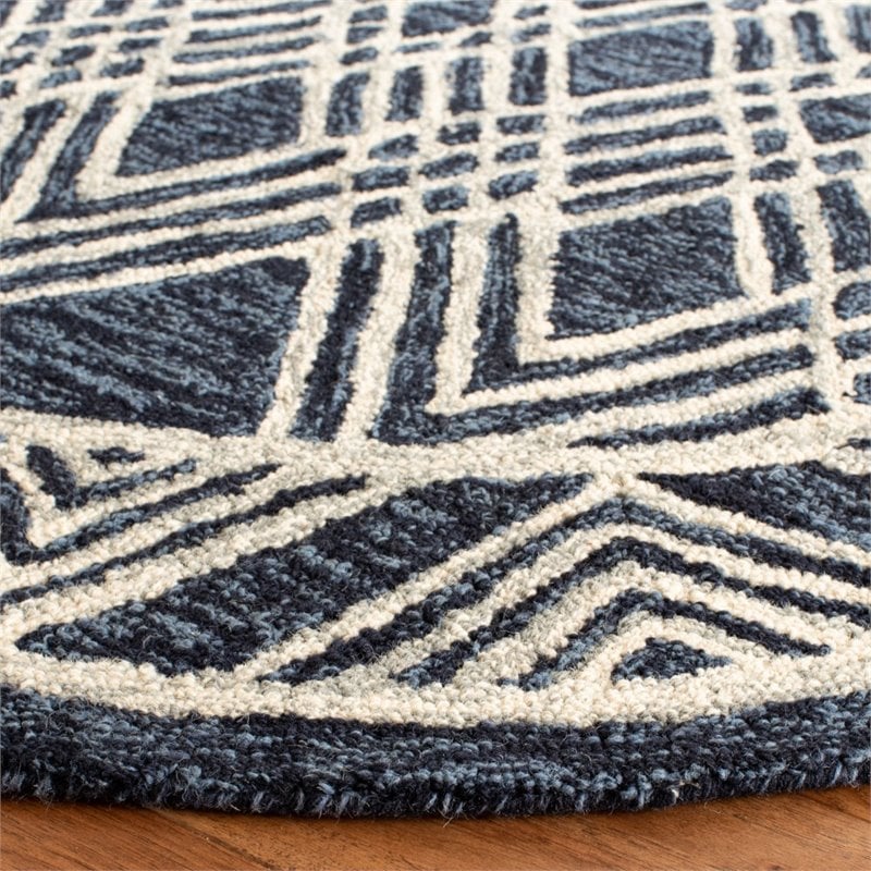 Safavieh Micro-Loop 5' Round Hand Tufted Wool Rug in Navy and Ivory
