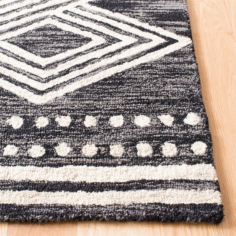 Safavieh Micro-Loop 4' x 6' Hand Tufted Wool Rug in Charcoal and Ivory