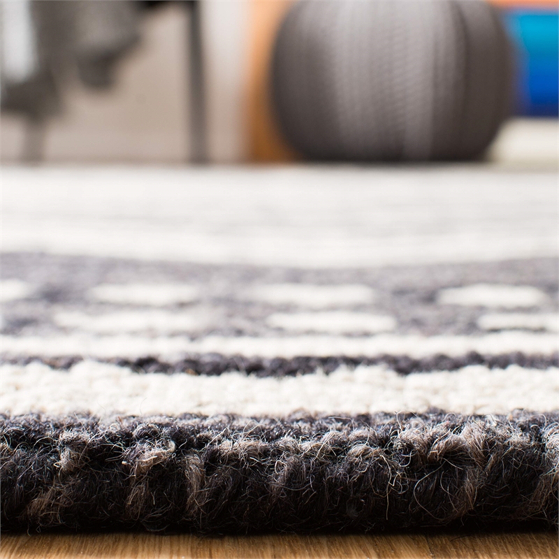 Safavieh Micro-Loop 5' Square Hand Tufted Wool Rug in Charcoal