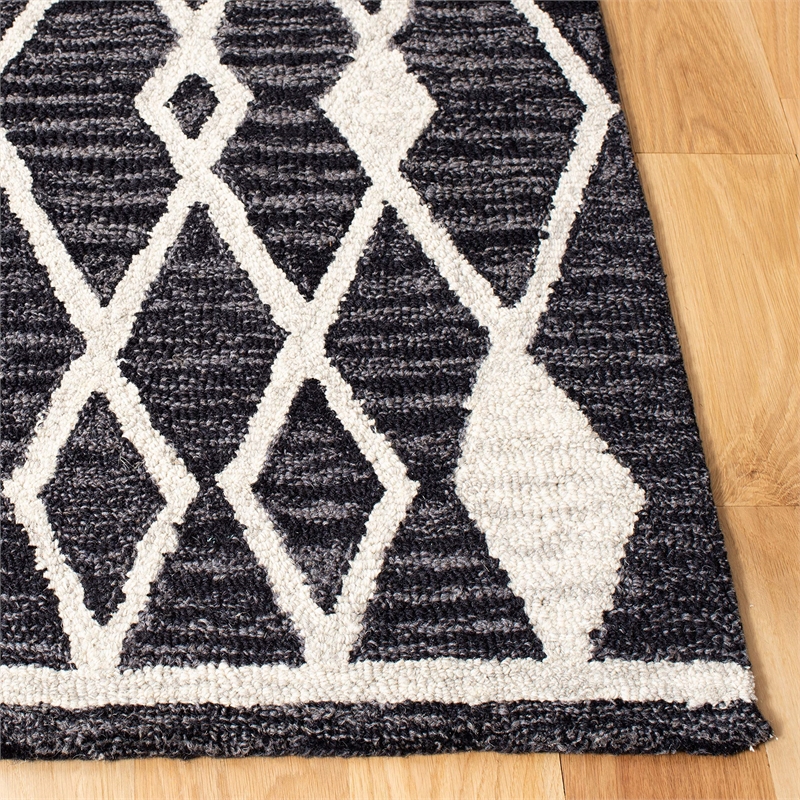 Safavieh Micro-Loop 5' x 8' Hand Tufted Wool Rug in Charcoal and Ivory