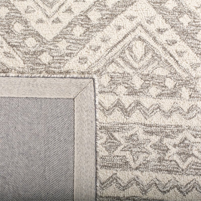 Safavieh Micro-Loop 2'3