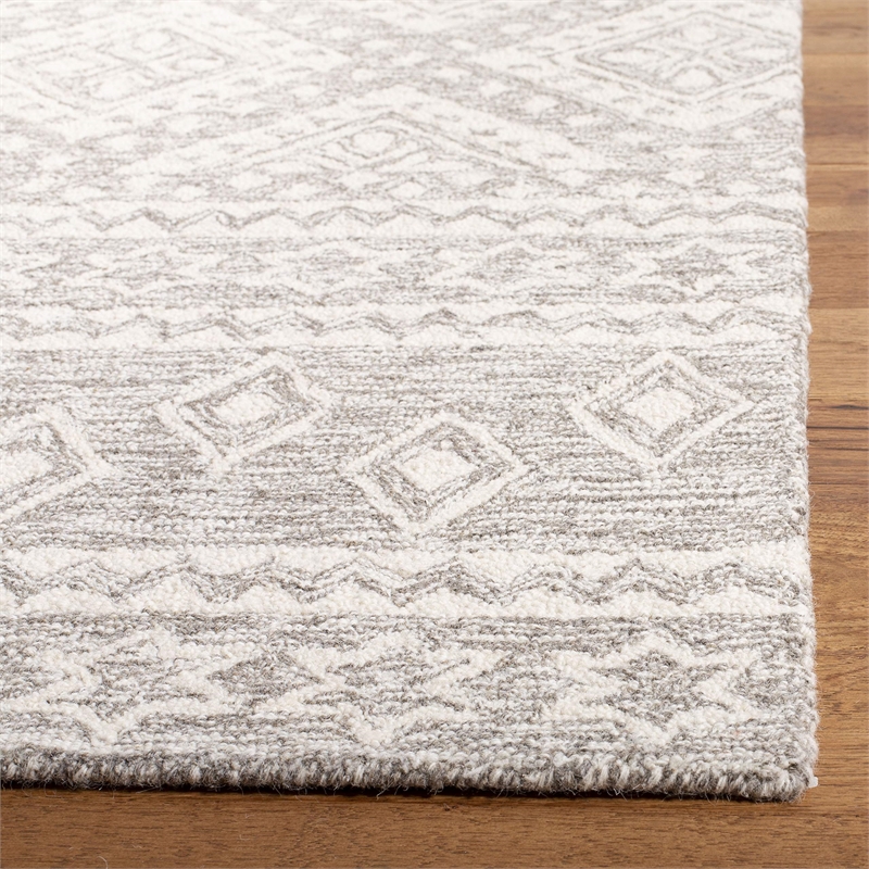 Safavieh Micro-Loop 5' Square Hand Tufted Wool Rug in Gray and Ivory
