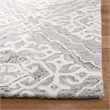 Safavieh Micro-Loop 4' x 6' Hand Tufted Wool Rug in Gray and Ivory