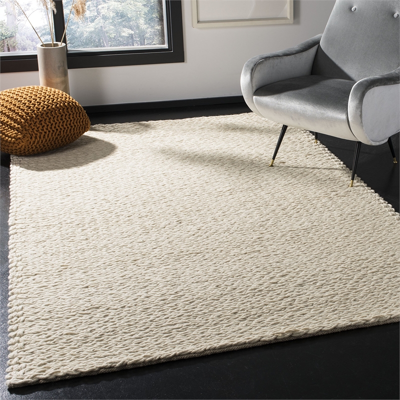 Safavieh Natura 5' x 8' Hand Woven Wool Rug in Ivory