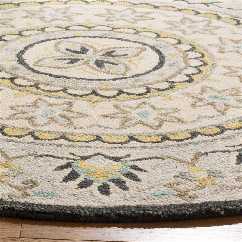 Safavieh Novelty 4' Round Hand Tufted Wool Rug in Gray and Black
