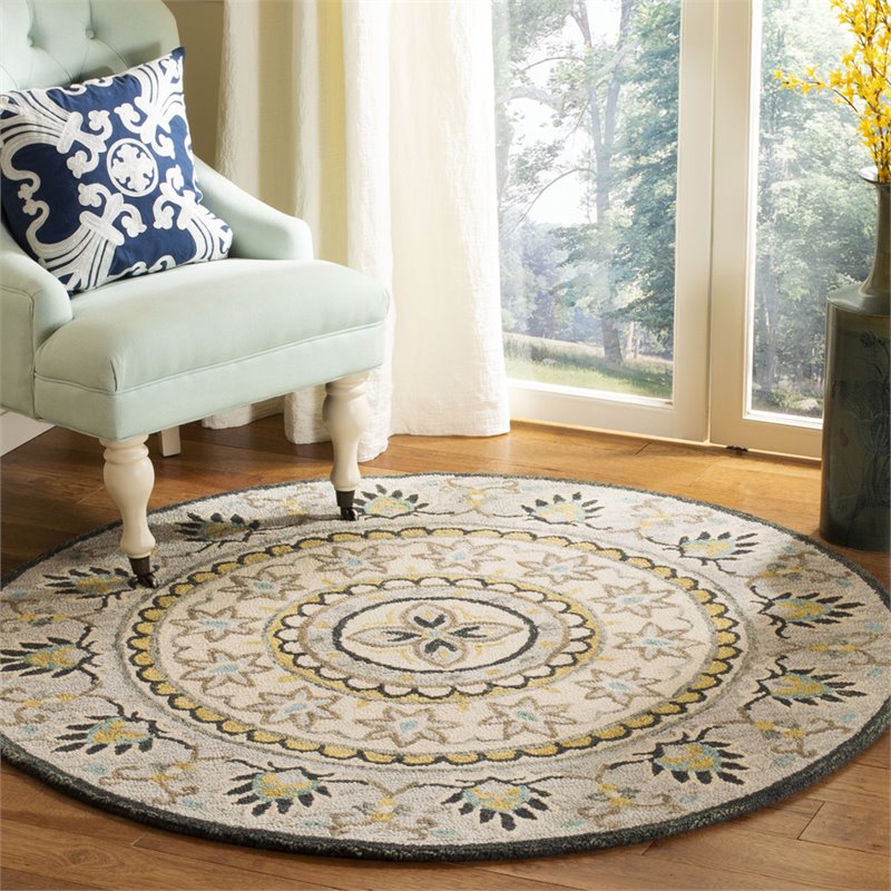 Safavieh Novelty 5' Round Hand Tufted Wool Rug in Gray and Black