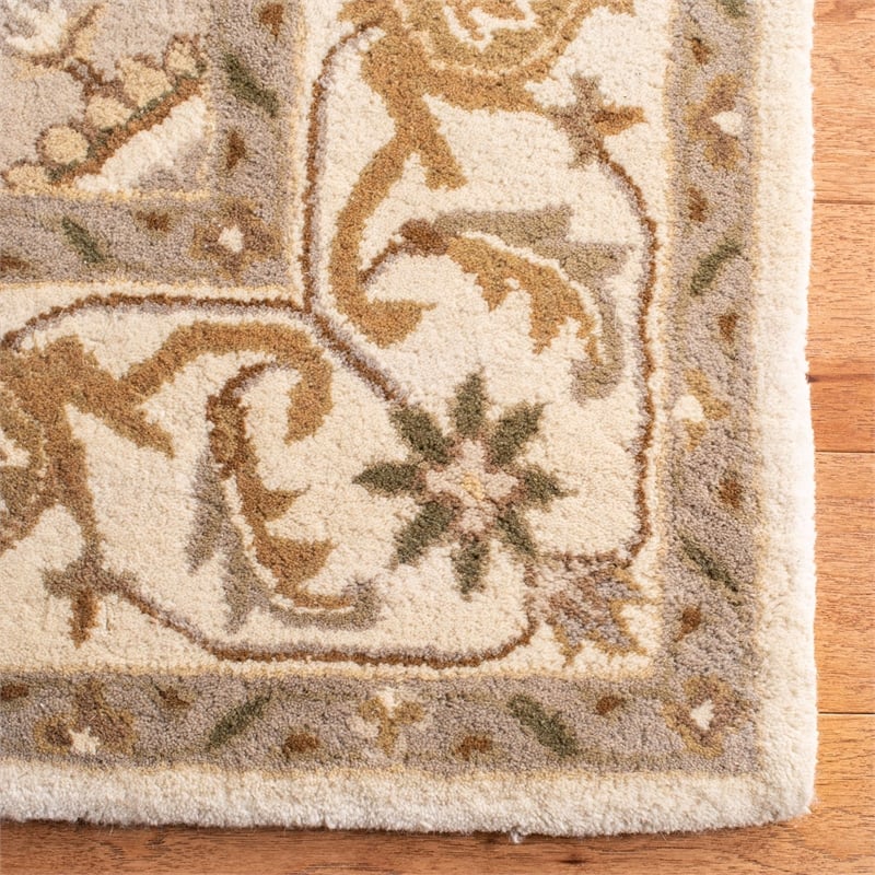 Safavieh Royalty 8' x 10' Hand Tufted Wool Rug in Red and Beige