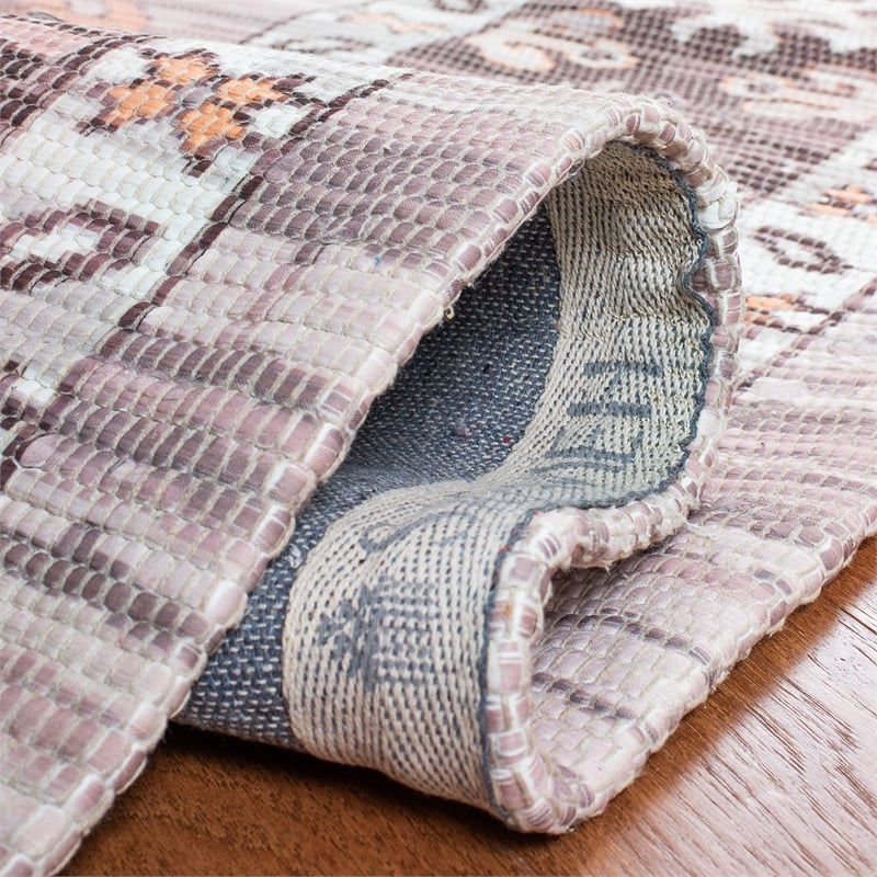 Safavieh Saffron 4' x 6' Hand Loomed Rug in Taupe and Ivory
