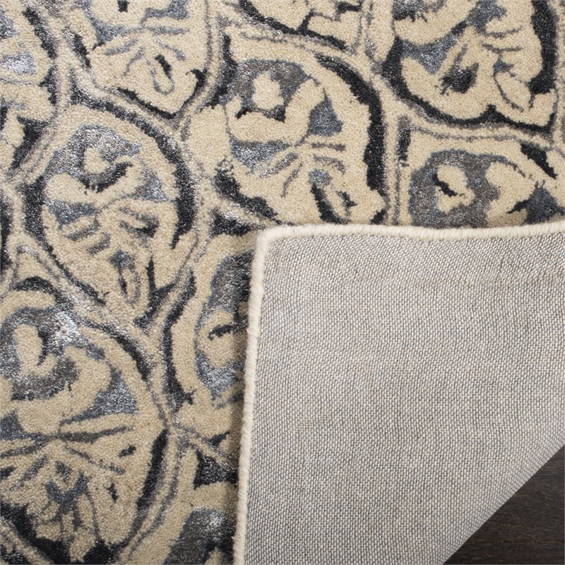 Safavieh Allure 5' x 8' Hand Tufted Rug in Ivory and Charcoal