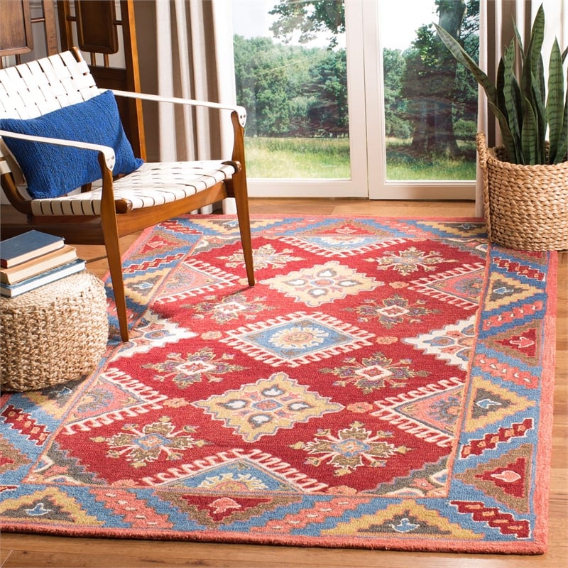 Safavieh Aspen 5' x 8' Hand Tufted Wool Rug in Red and Blue