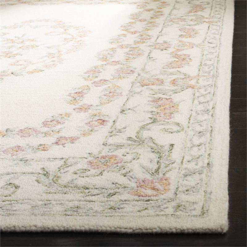 Safavieh Aubusson 5' x 8' Hand Tufted Wool Rug in Ivory and Pink