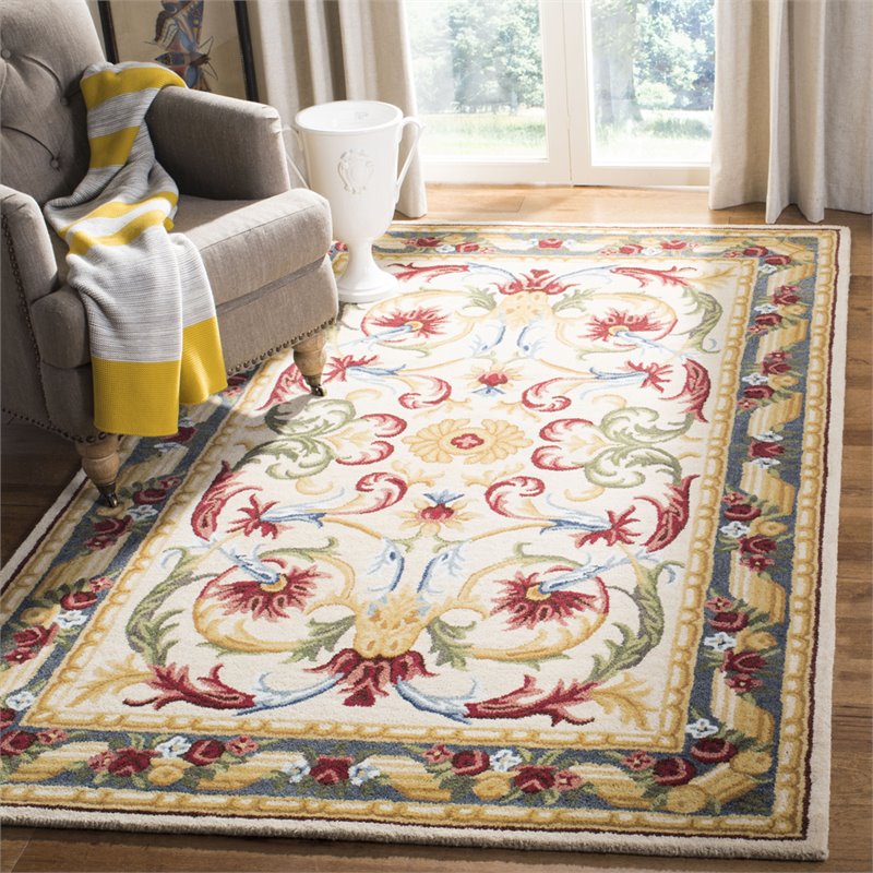 Safavieh Blossom 5' x 8' Hand Tufted Wool Rug in Ivory and Green