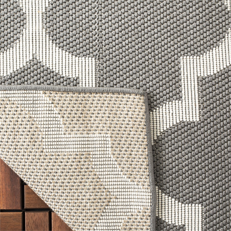 Safavieh Bermuda 4' x 6' Rug in Ivory and Gray