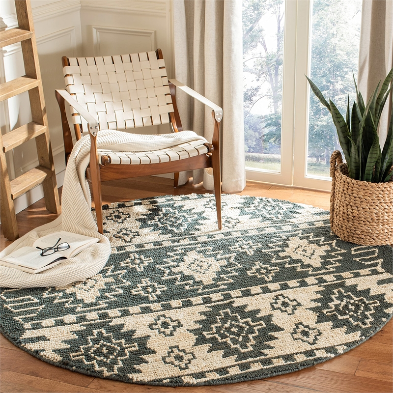 Safavieh Bohemian 6' Round Hand Loomed Jute Rug in Gray and Beige