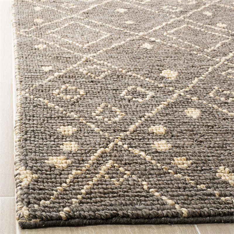 Safavieh Bohemian 3' x 5' Hand Loomed Jute Rug in Gray and White
