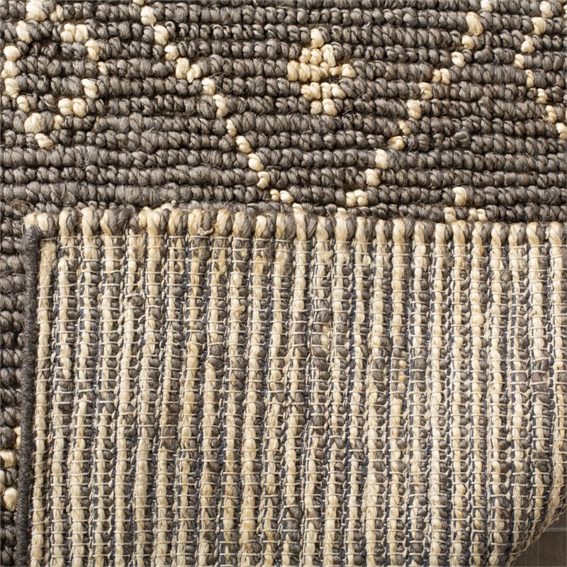 Safavieh Bohemian 5' x 8' Hand Loomed Jute Rug in Gray and White