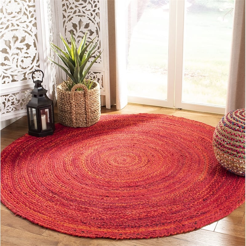 Safavieh Braided 4' Round Hand Woven Rug in Red