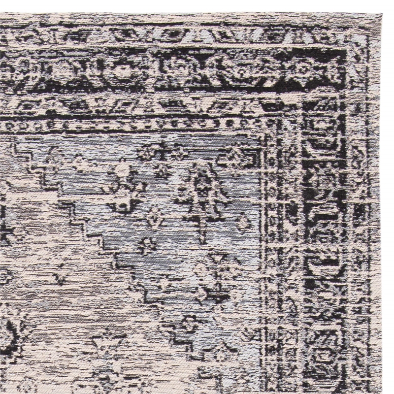 Safavieh Classic Vintage 6' x 9' Rug in Gray