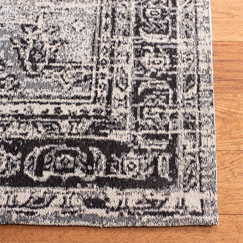 Safavieh Classic Vintage 8' x 10' Rug in Gray