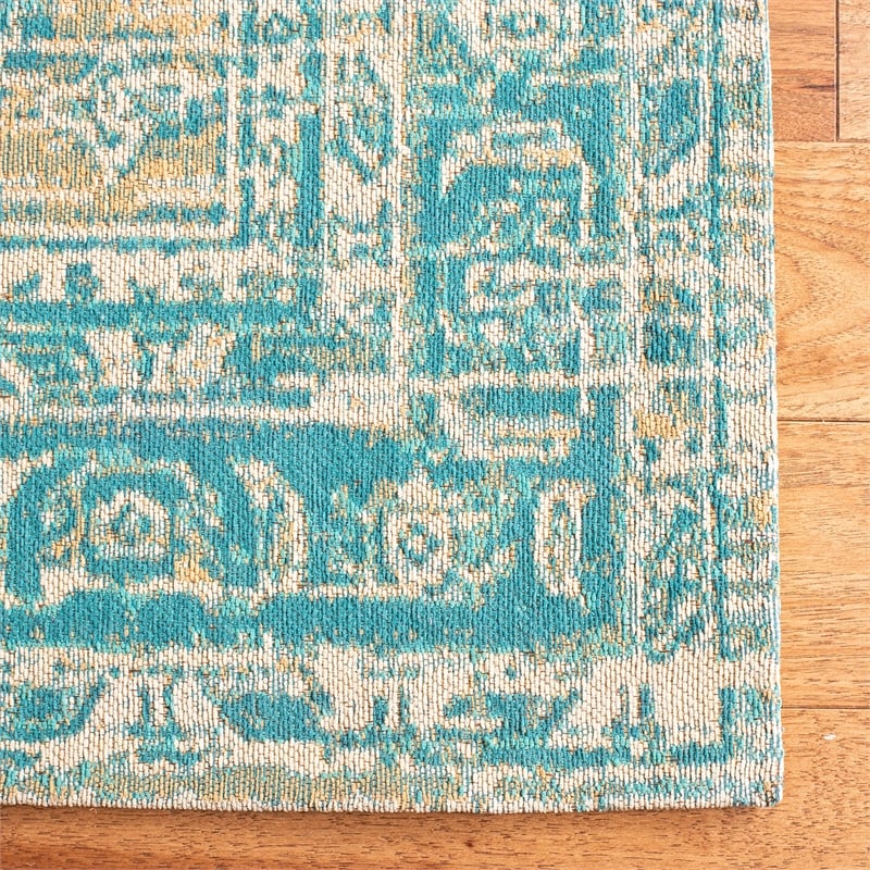 Safavieh Classic Vintage 4' x 6' Rug in Aqua