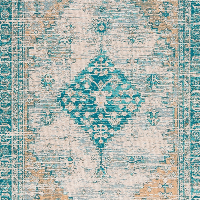 Safavieh Classic Vintage 6' x 9' Rug in Aqua