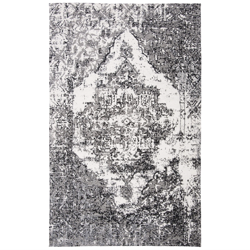 Safavieh Classic Vintage 4' x 6' Rug in Gray and Ivory