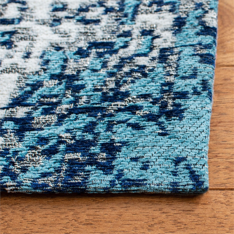 Safavieh Classic Vintage 8' x 10' Rug in Blue and Ivory