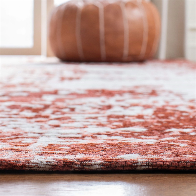 Safavieh Classic Vintage 6' x 9' Rug in Rust and Ivory