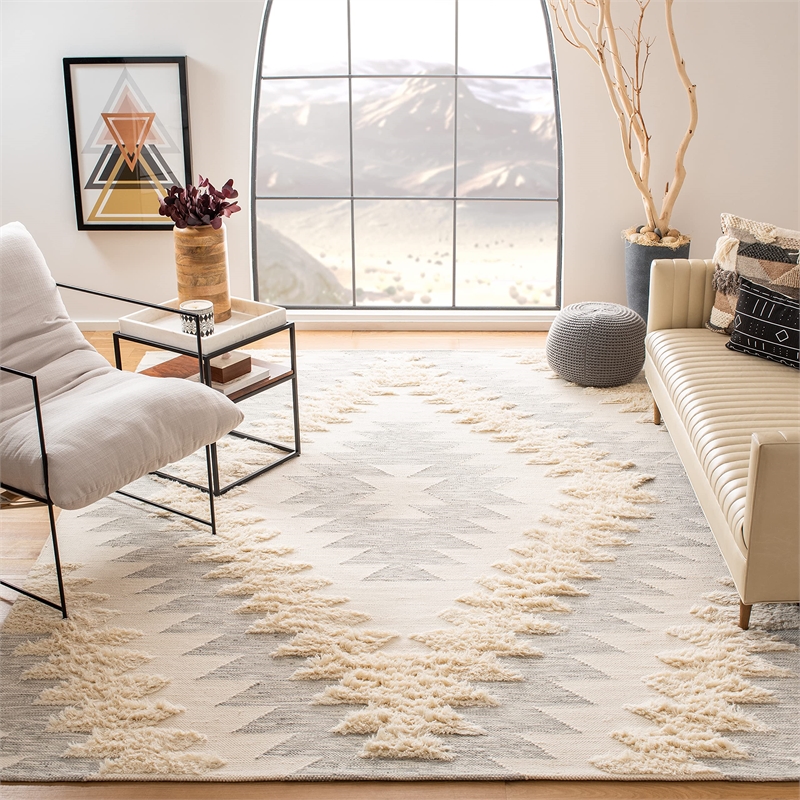 Safavieh Kenya 9' x 12' Hand Woven Shag Wool Rug in Gray and Ivory