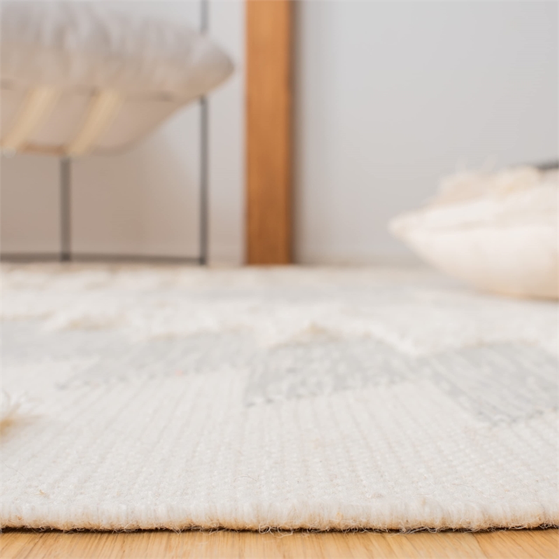 Safavieh Kenya 9' x 12' Hand Woven Shag Wool Rug in Gray and Ivory