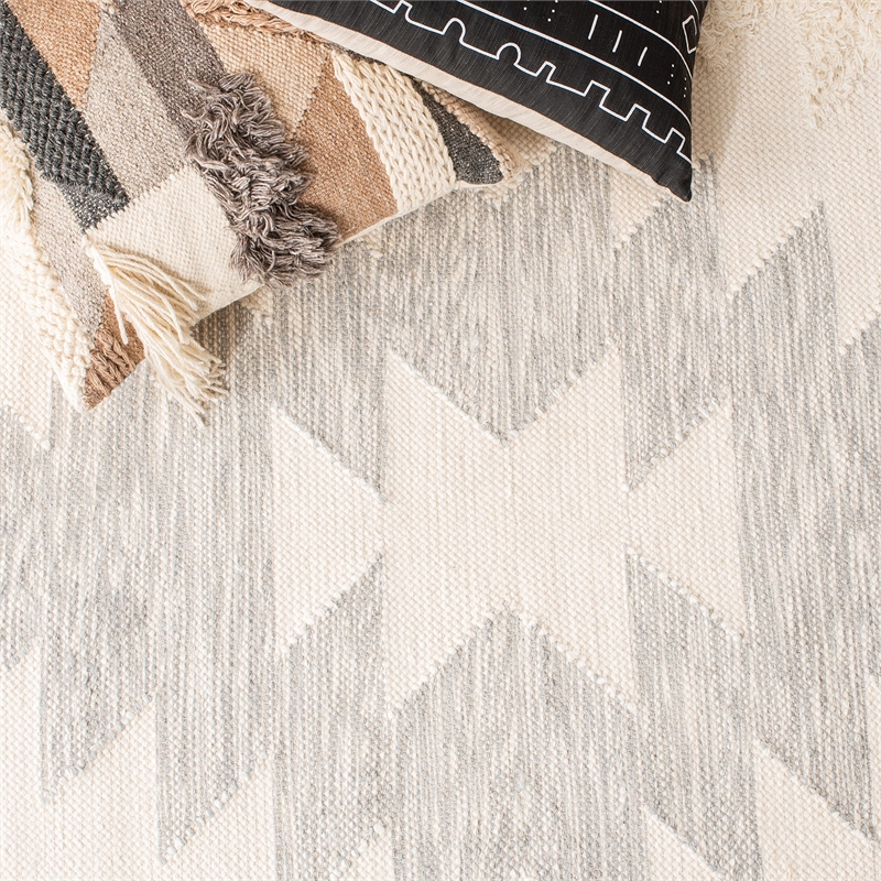 Safavieh Kenya 9' x 12' Hand Woven Shag Wool Rug in Gray and Ivory