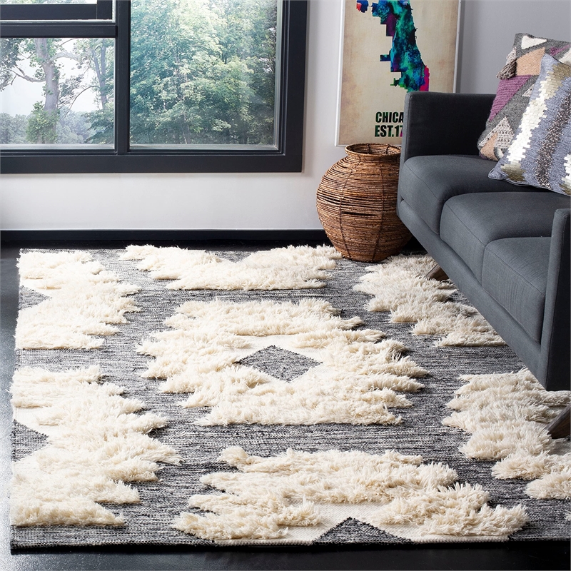 Safavieh Kenya 9' x 12' Hand Woven Shag Wool Rug in Black and Ivory