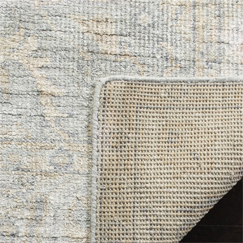 Safavieh Maharaja 5' x 8' Hand Knotted Rug in Light Blue and Ivory