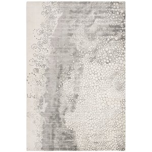 Safavieh Mirage 8' x 10' Rug in Gray and Beige