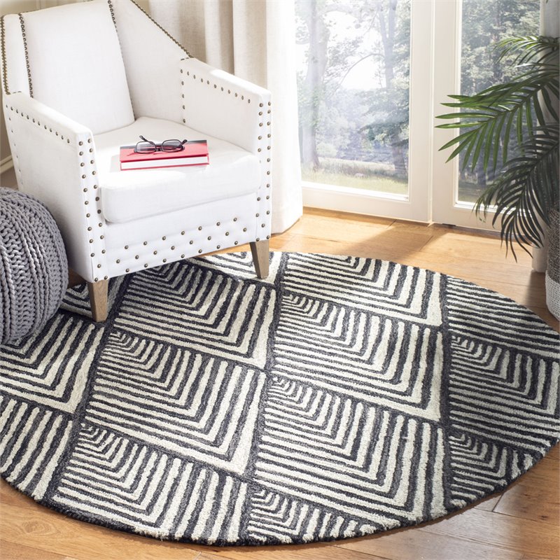 Safavieh Micro-Loop 5' Round Hand Tufted Wool Rug in Charcoal