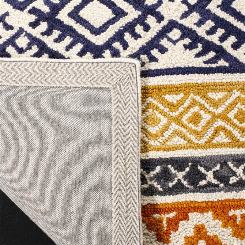 Safavieh Micro-Loop 5' Square Hand Tufted Wool Rug in Ivory and Rust