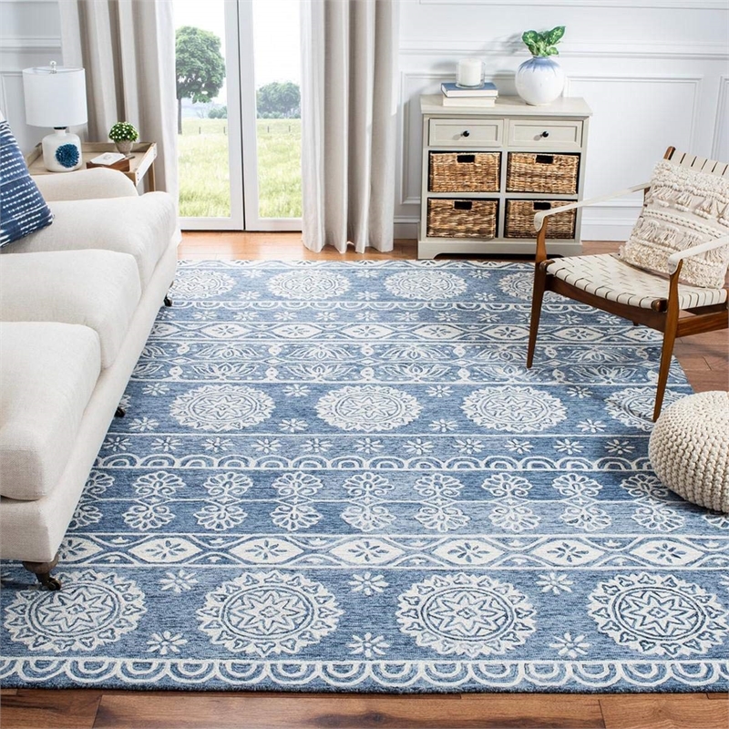 Safavieh Micro-Loop 8' x 10' Hand Tufted Wool Rug in Blue and Ivory