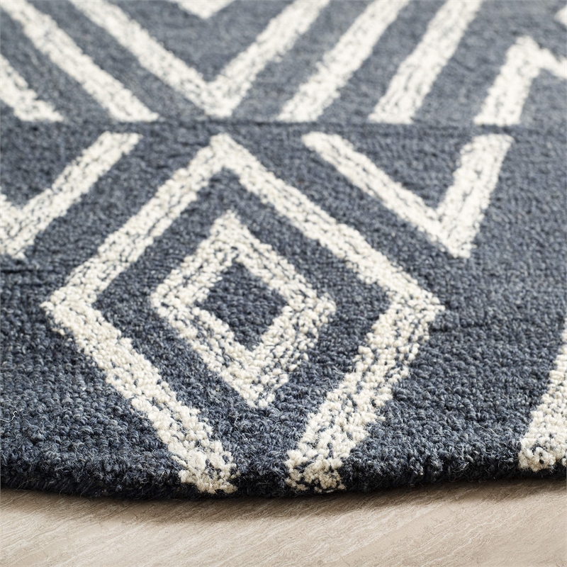 Safavieh Micro-Loop 5' Round Hand Tufted Wool Rug in Blue