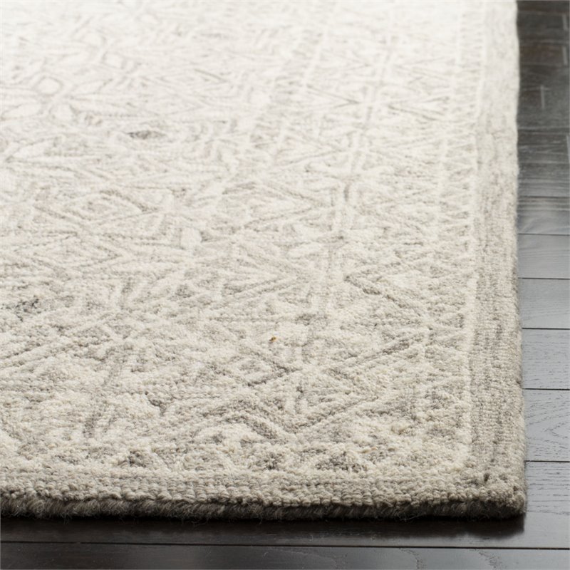 Safavieh Micro-Loop 5' x 8' Hand Tufted Wool Rug in Silver and Ivory