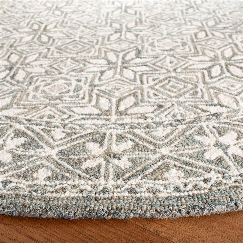 Safavieh Micro-Loop 5' x 8' Hand Tufted Wool Rug in Silver and Ivory