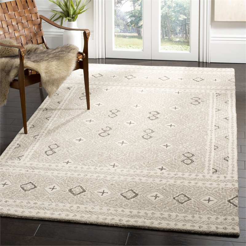 Safavieh Micro-Loop 5' x 8' Hand Tufted Wool Rug in Gray and Ivory