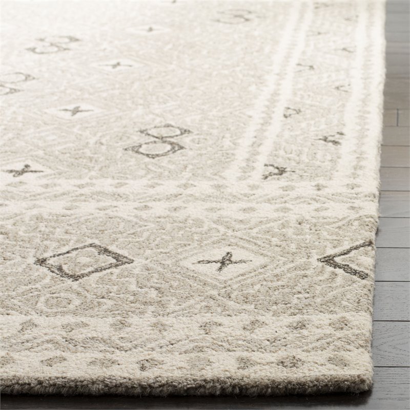 Safavieh Micro-Loop 8' x 10' Hand Tufted Wool Rug in Gray and Ivory