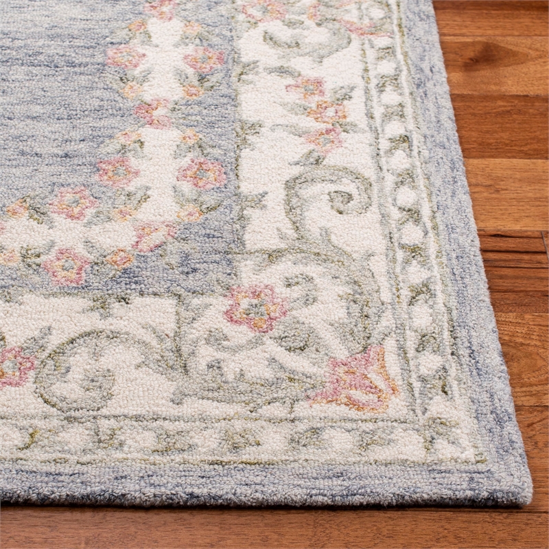 Safavieh Micro-Loop 8' x 10' Hand Tufted Wool Rug in Gray and Ivory