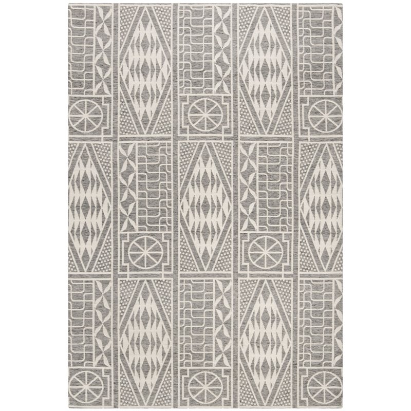 Safavieh Marbella 8' x 10' Hand Loomed Rug in Gray and Ivory