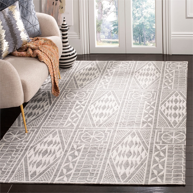 Safavieh Marbella 3' x 5' Hand Loomed Rug in Blue and Ivory